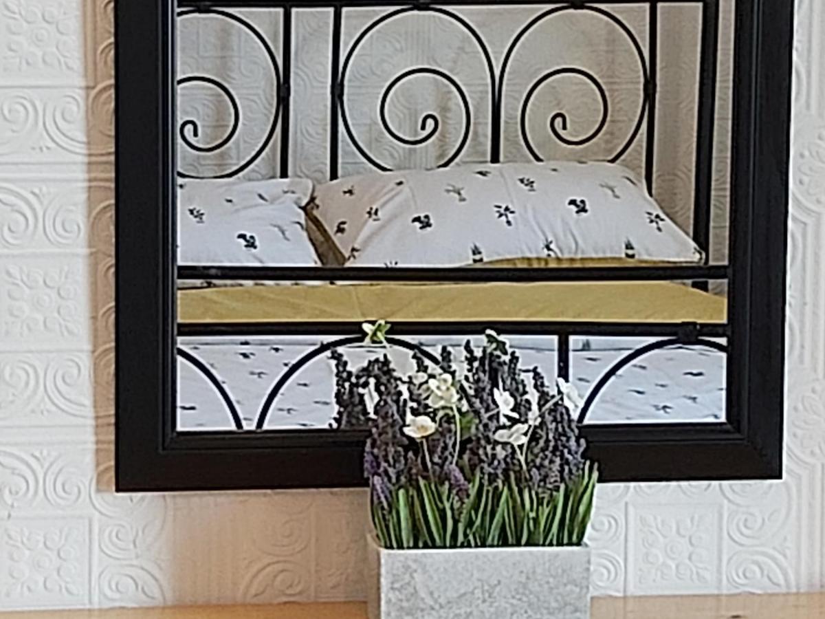 Haig Apartments Кърколди Екстериор снимка